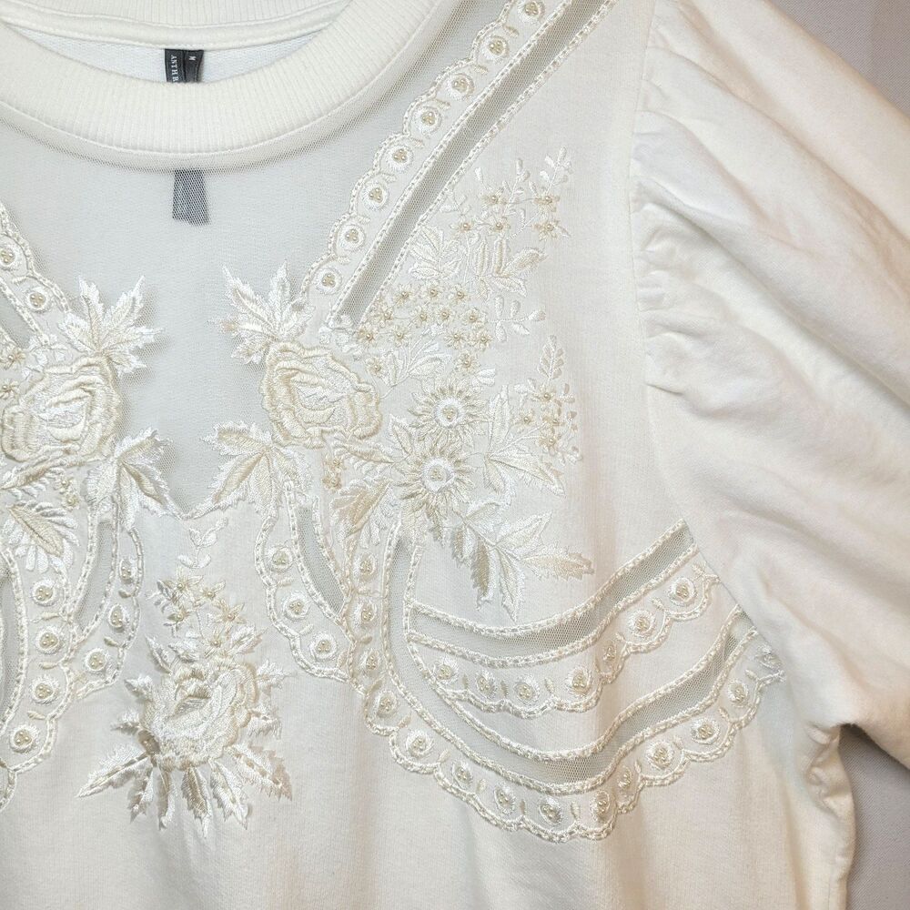 By Anthropologie Wmn Embroidered Beaded Puff Sleeve Sweatshirt Top Ivory Sz Med - Picture 6 of 13